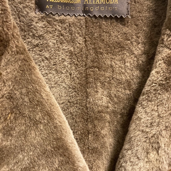 Bloomingdales Shearling Coat Size 14/16 FINAL DROP. - Picture 4 of 16